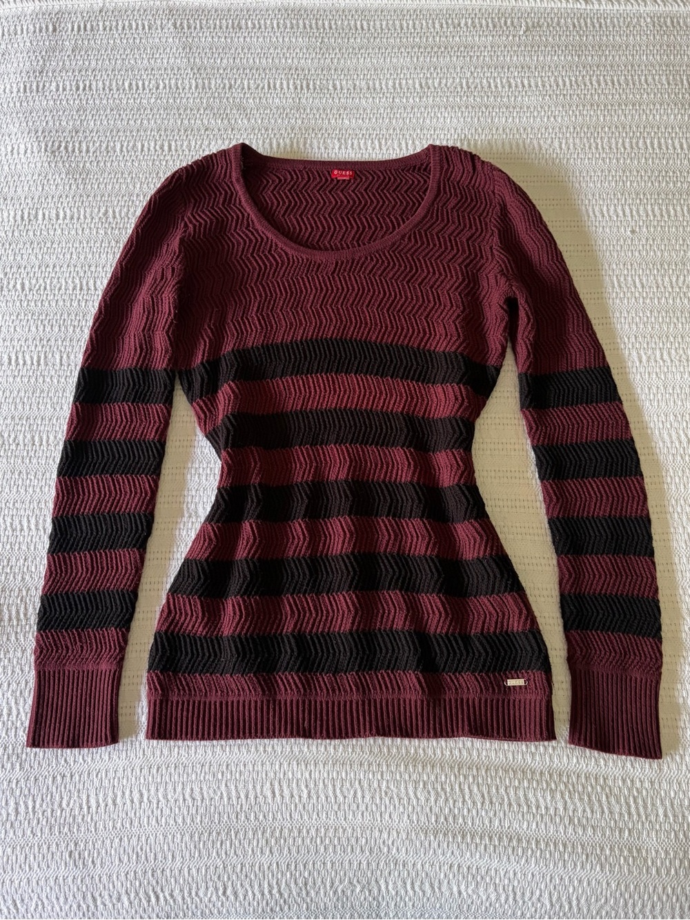 GUESS Y2K 2000s Chevron Textured Striped Scoop Neck Knit Sweater - Size S